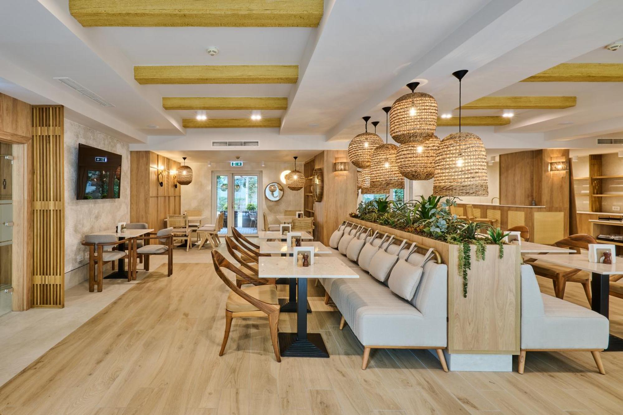 Hotel Serenity Timisoara Ngoại thất bức ảnh