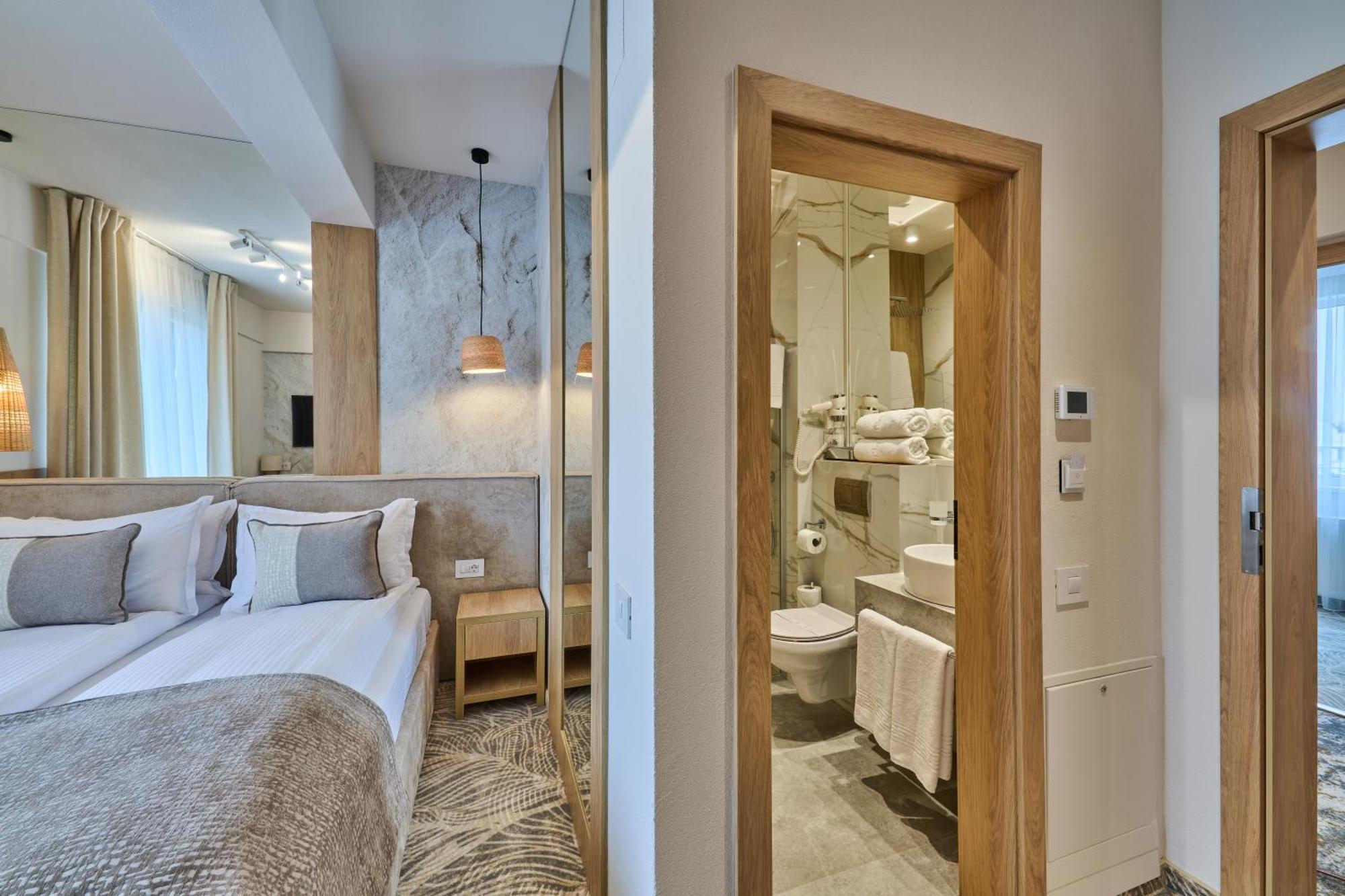 Hotel Serenity Timisoara Ngoại thất bức ảnh