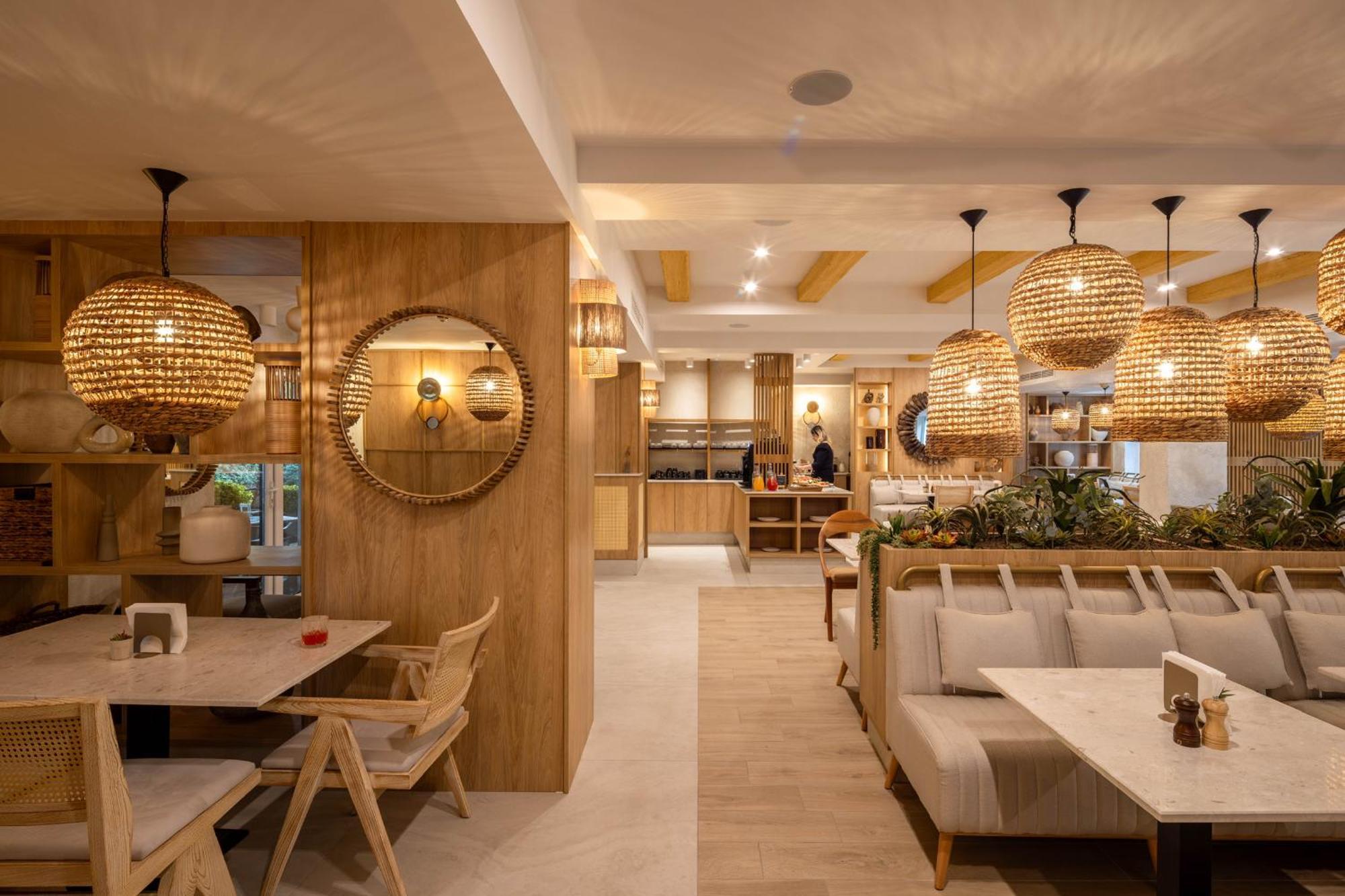 Hotel Serenity Timisoara Ngoại thất bức ảnh