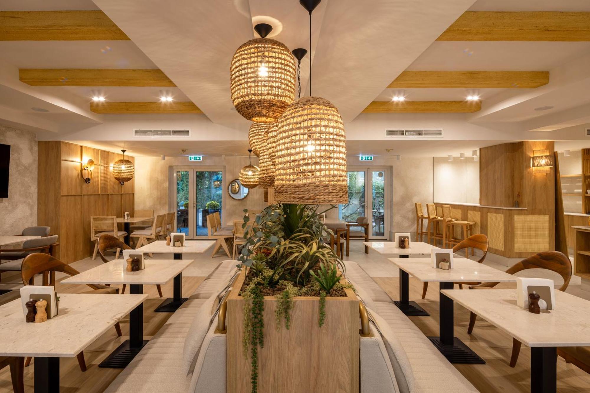 Hotel Serenity Timisoara Ngoại thất bức ảnh