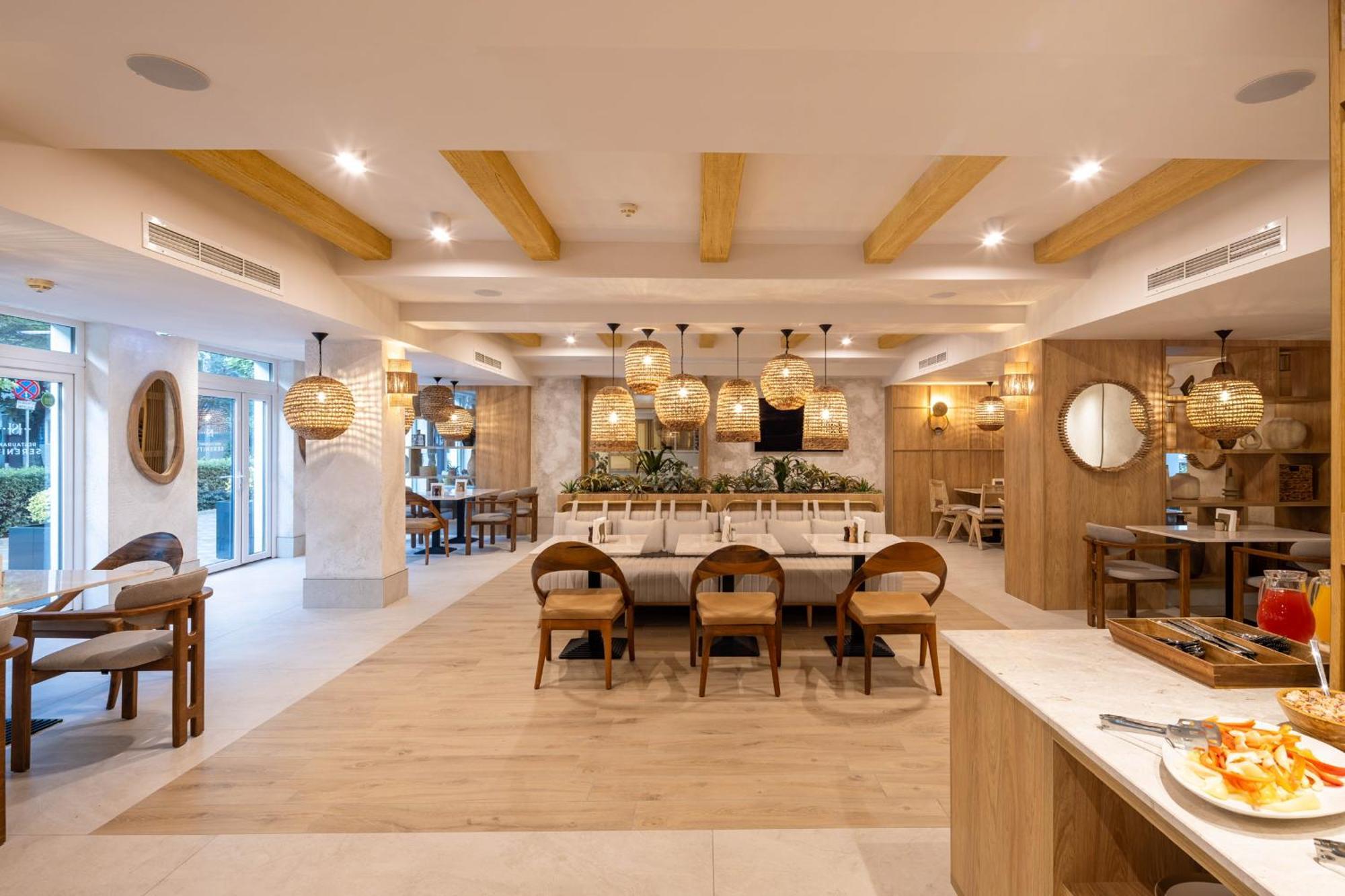 Hotel Serenity Timisoara Ngoại thất bức ảnh