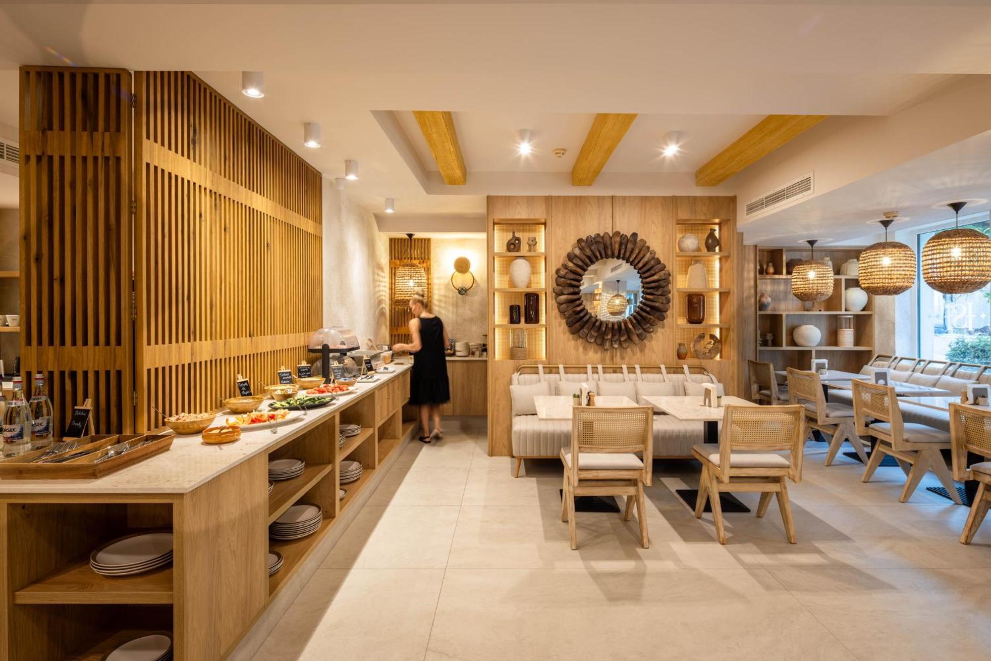 Hotel Serenity Timisoara Ngoại thất bức ảnh